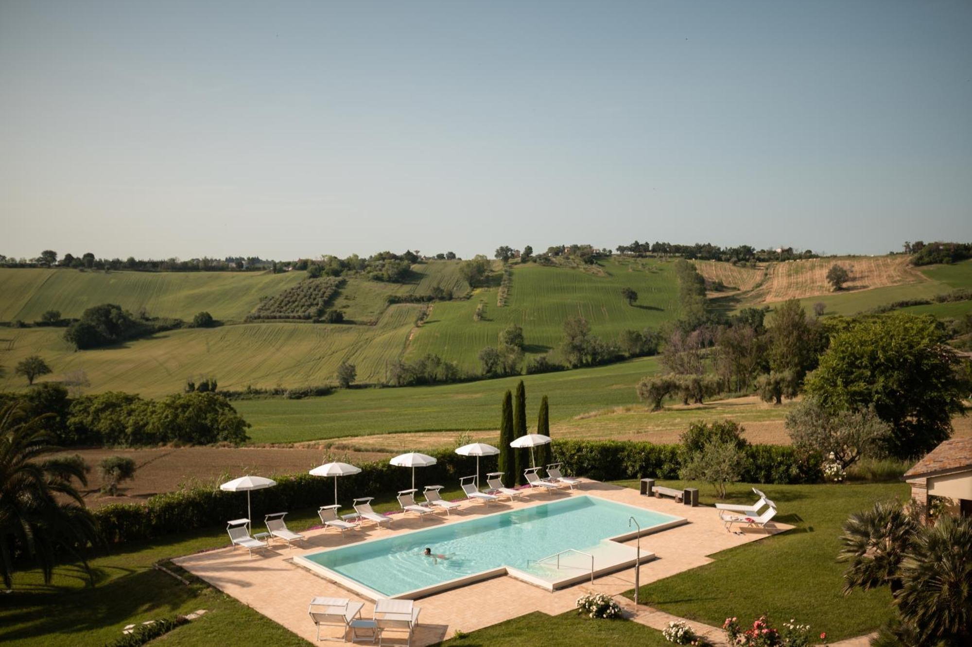 Poggio Antico Lägenhet Monte San Vito Exteriör bild